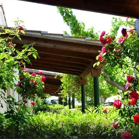 Estival Vendrell Platja 5* كوماروغا