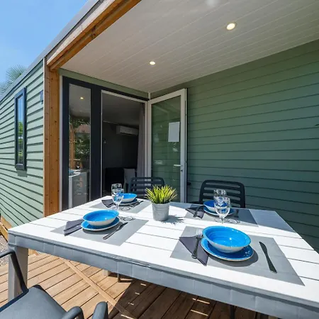 Estival Vendrell Platja אתר קמפינג 5*
